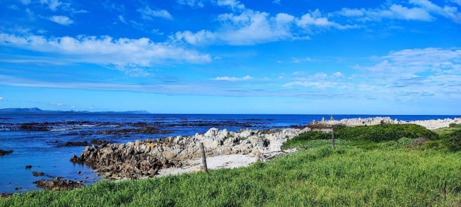 5 Bedroom Property for Sale in Kleinbaai Western Cape